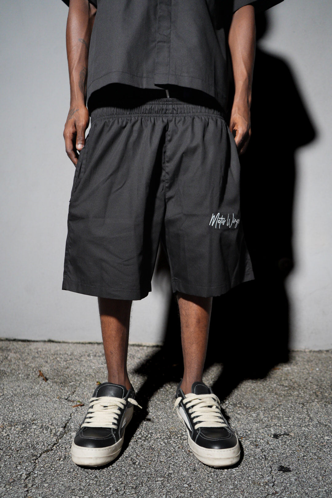 SIGNATURE SHORTS [BLACK]